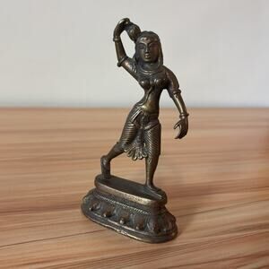 Handmade Brass Indian Tradition Lady Dancing Figurine Statue Vintage Finish